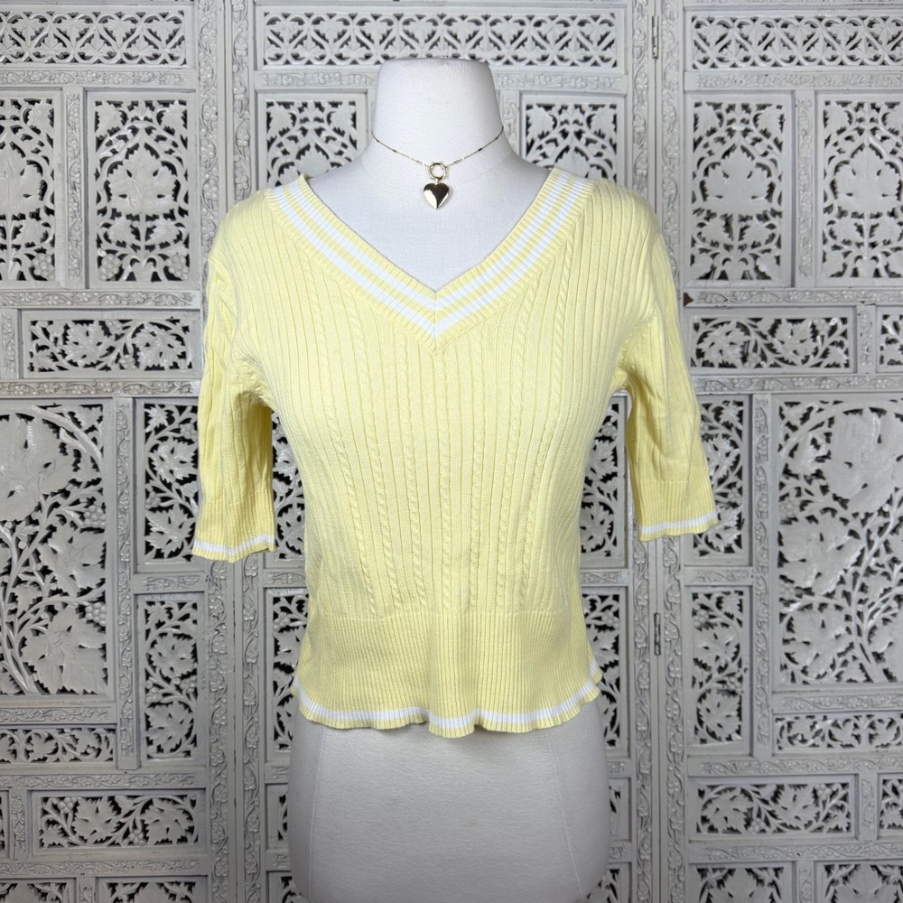 Y2k Pastel‎ Yellow V Neck Cable Knit Sweater Sz S Short Sleeve Preppy Old Money
